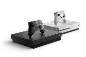 xbox one x couleur blanc et noir